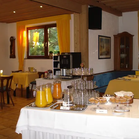 Pensionat Rebstock 3*